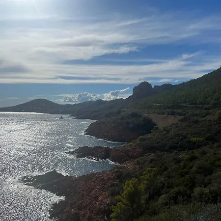 Le Grand Large - Bord De Mer- Antheor Saint-Raphael (Var)