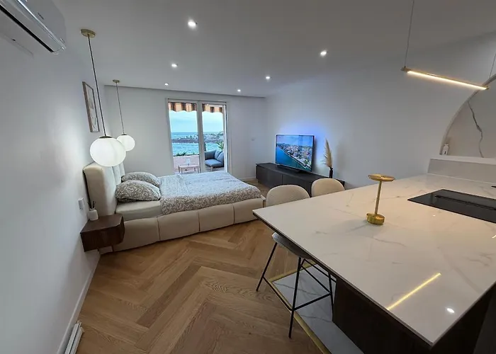 Le Grand Large - Bord De Mer- Antheor Apartment *